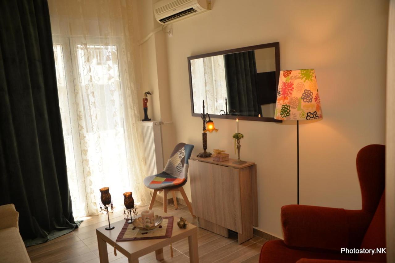 Kynosargous Square'S Apartment Atenas Exterior foto